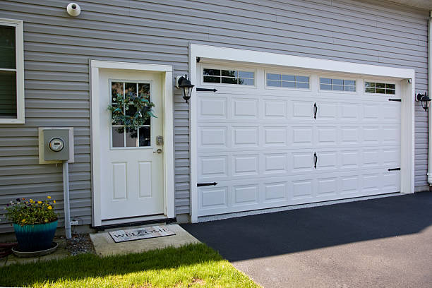 24/7 Emergency Garage Door Panel Replacement experts in Heavener, OK